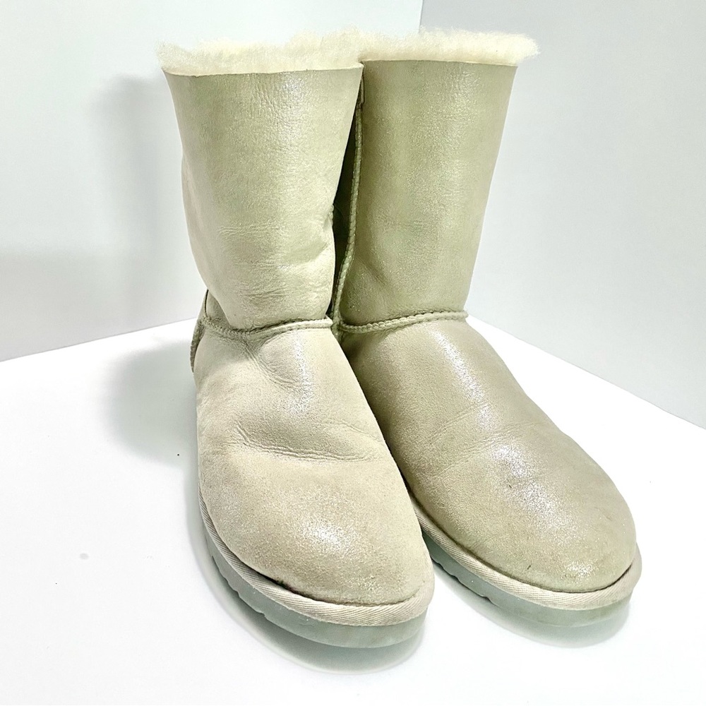 Ugg “I Do Collection” Bailey Boot Size 9 - image 3